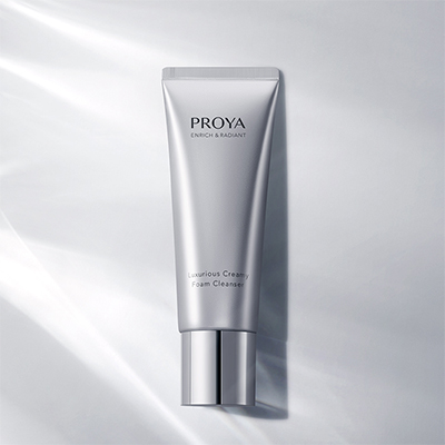 来利国际旗舰厅臻妍焕采奢养洁颜霜